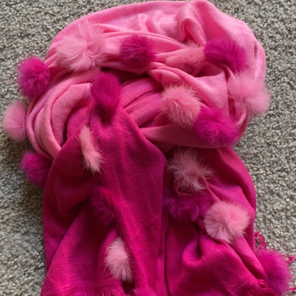 ✨Pink Pompom Scarf✨ - Picture 2 of 11